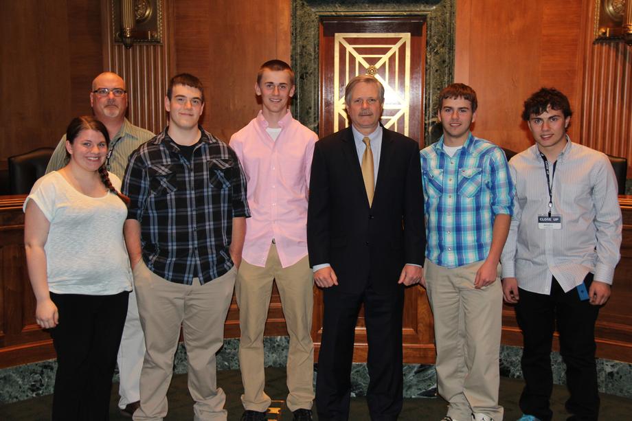 Hebron High School-April 2014- Senator Hoeven welcomes students from Hebron High School to the nation's capitol. 