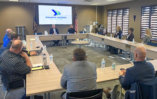 October 2022 – Senator Hoeven holds a roundtable at the Bismarck Mandan Chamber EDC with local business leaders to discuss his efforts to address record-high inflation and alleviate supply chain disruptions impacting the nation’s economy.