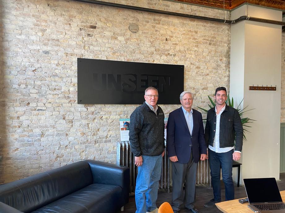 October 2022 – Senator Hoeven stops by Unseen in Fargo to meet with leadership and discuss their efforts to raise awareness and combat human trafficking.