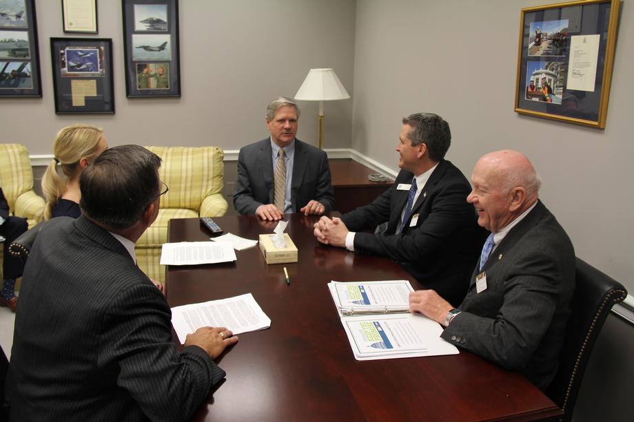 Disabled American Veterans -February 2016 - Senator Hoeven meets with North Dakotans representing Disabled American Veterans to discuss ways to improve veterans' health care