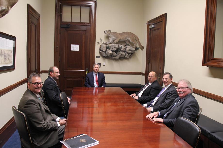 Red River Valley Sugarbeet Growers Association -February 2016 - Senator Hoeven meets with North Dakotans representing the Red River Valley Sugarbeet Growers Association 