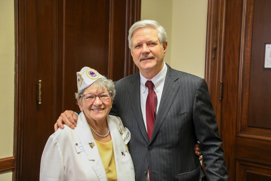 March 2023 – Senator Hoeven meets with Alice Delzer of Mandan and thanks her for her willingness to serve as the National AMVETS Ladies Auxiliary Chaplain and represent North Dakota at the national level.
