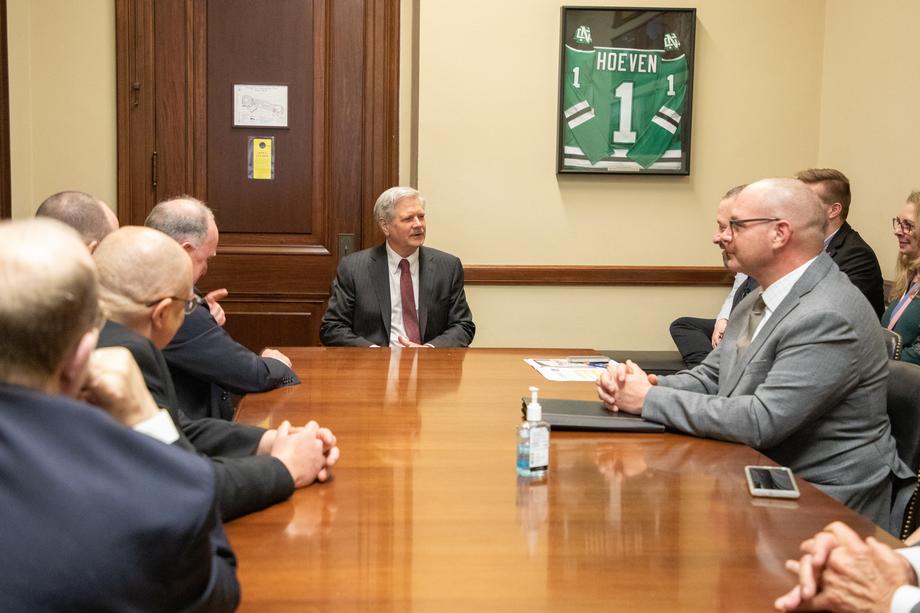 February 2023 – Senator Hoeven meets with members of the ND Rural Water Association in Washington, D.C.