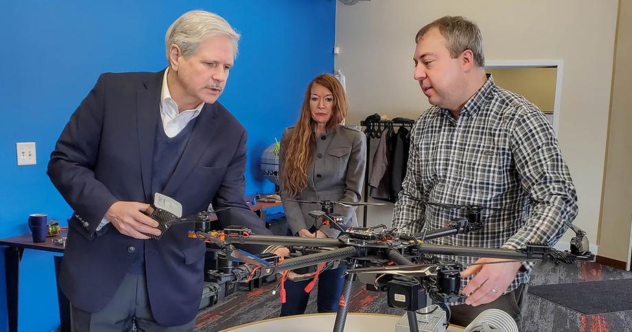 February 2023 - Senator Hoeven tours Packet Digital’s new battery manufacturing facility in Fargo.