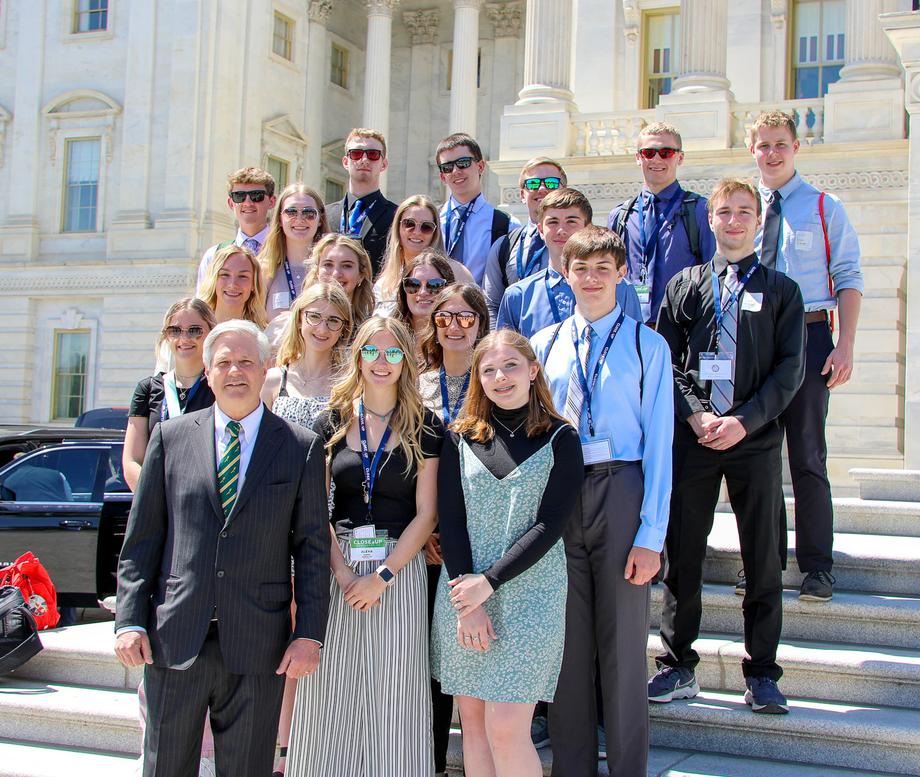 April 2023 - Senator Hoeven meets with students from Finley-Sharon and Hebron High Schools while they visit Washington, D.C.